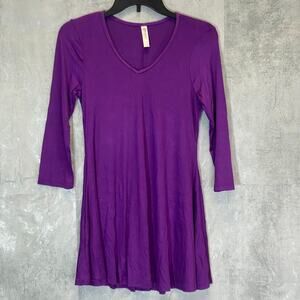 24/7 COMFORT APPAREL Women's Purple V-Neck 3/4 Sleeve Swing Tunic Top SZ S